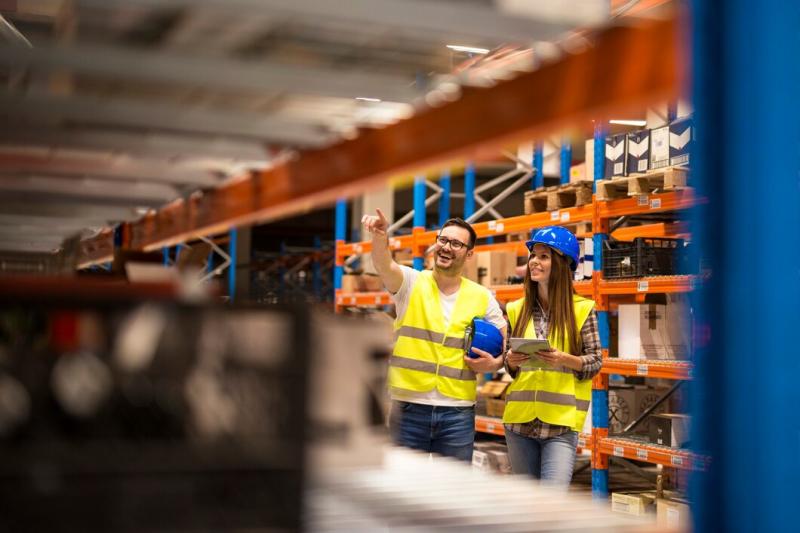 Para que servem as estantes industriais?
